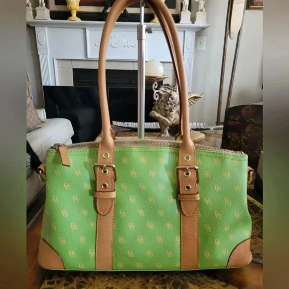 Dooney & Bourke Green Tote Bag, eye glass case, ID HOLDER, wristlet - Picture 2 of 16